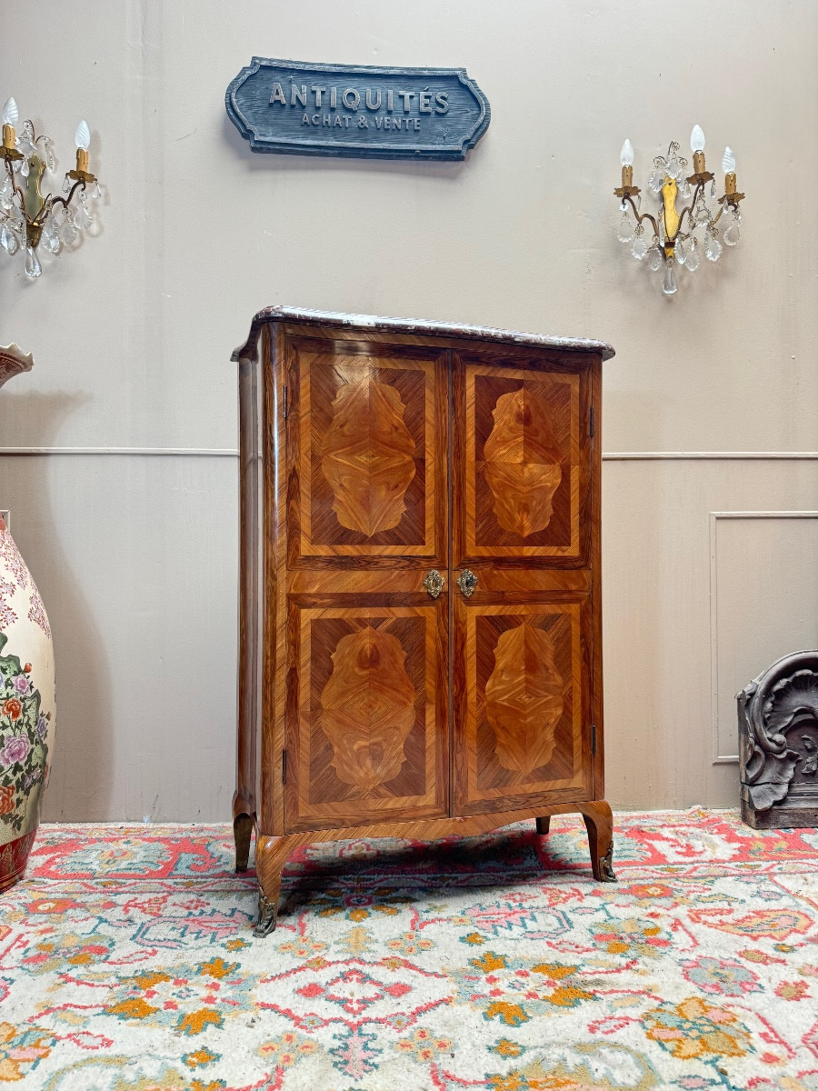 Armoire en marqueterie de style Louis XV, époque Napoléon III XIX eme siècle 