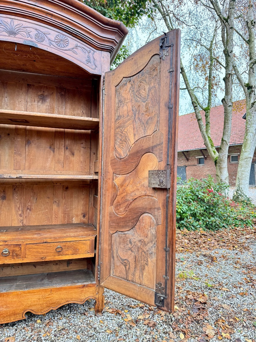  Grande Armoire de château à chapeau de gendarme En Noyer D’époque Louis XV XVIII Eme Siecle-photo-3