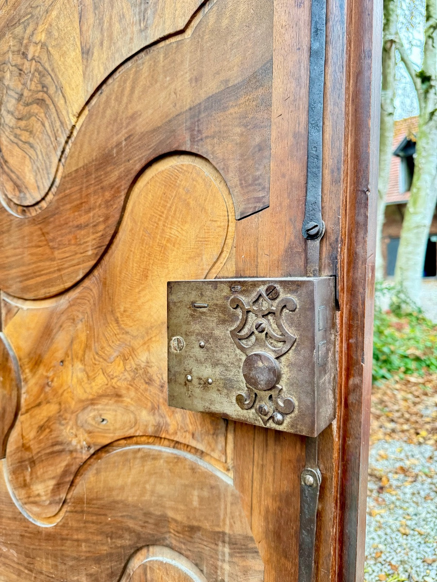  Grande Armoire de château à chapeau de gendarme En Noyer D’époque Louis XV XVIII Eme Siecle-photo-5