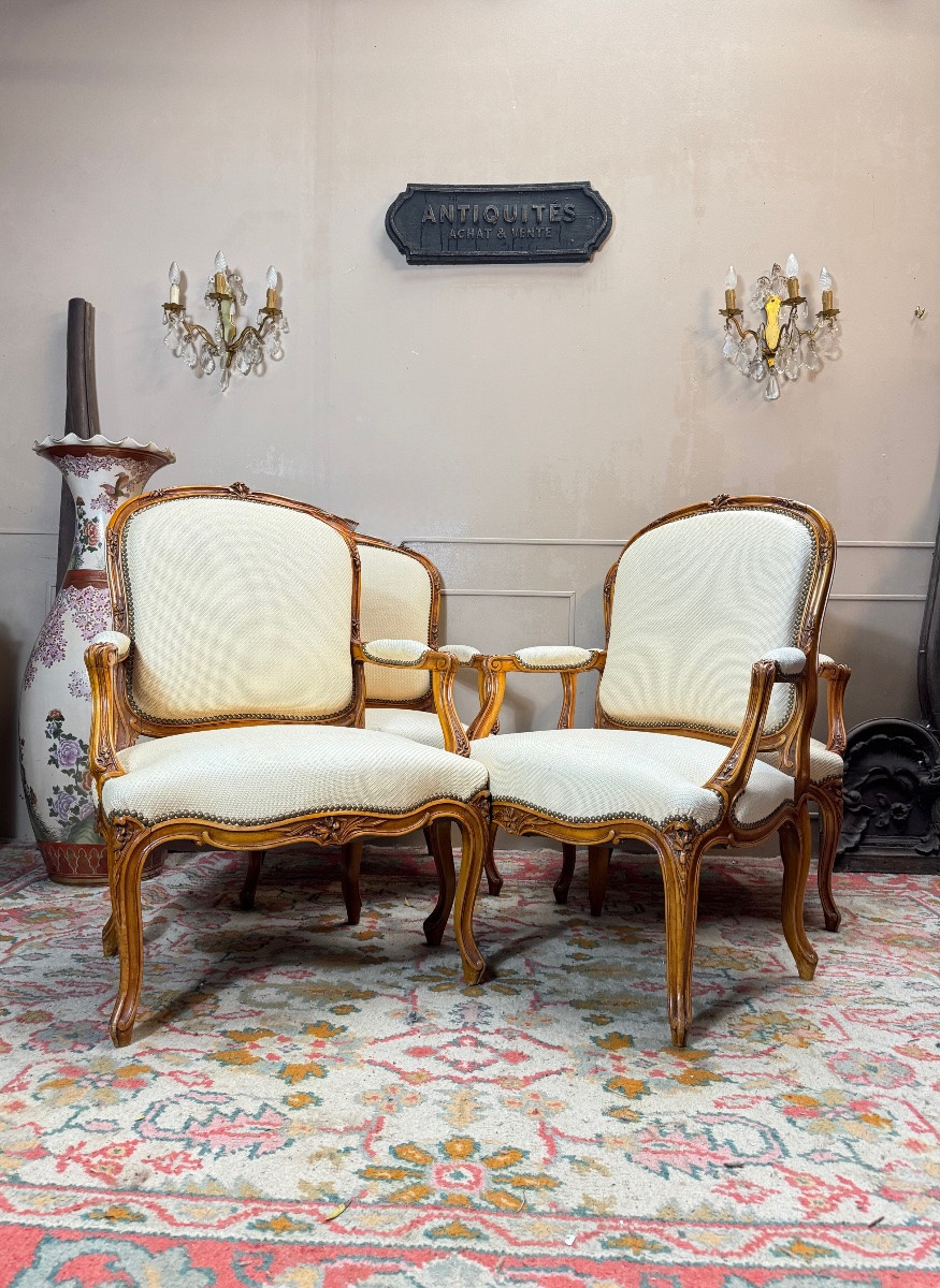Set Of Four Louis XV Style Armchairs In Natural Wood-photo-5