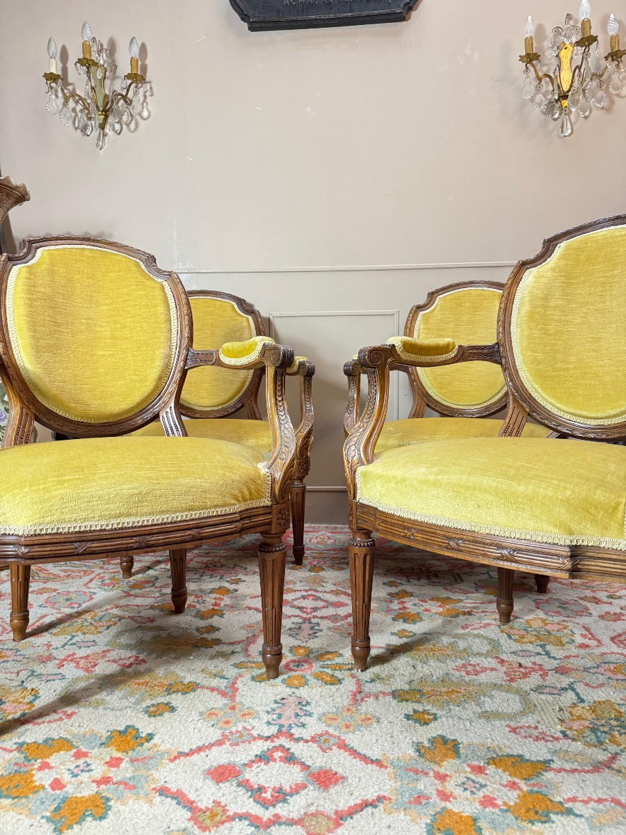 Set Of Four Louis XVI Style Armchairs In Natural Wood, 19th Century -photo-1
