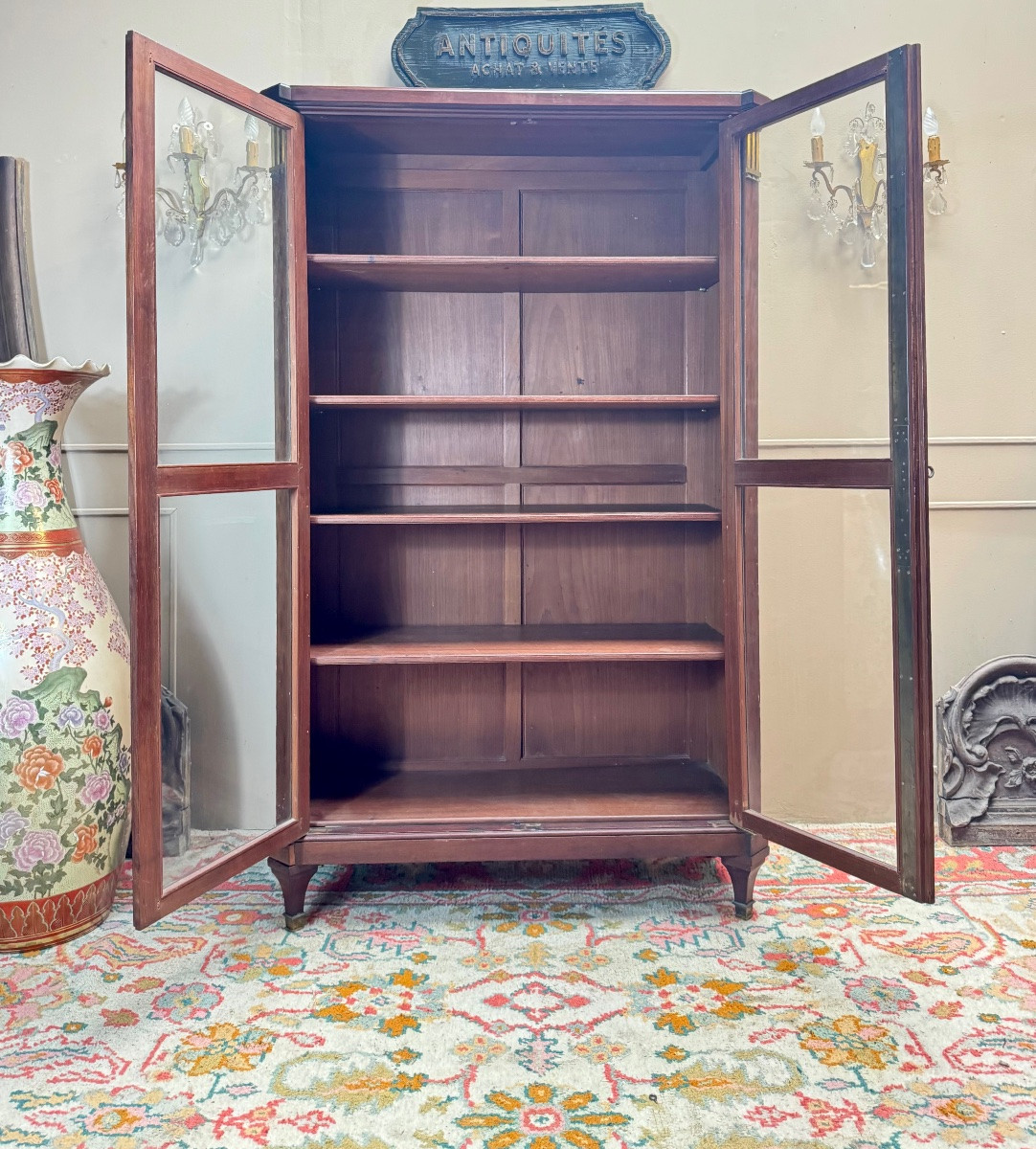 Bibliothèque, vitrine en acajou moucheté de style louis XVI XIX eme siècle -photo-1