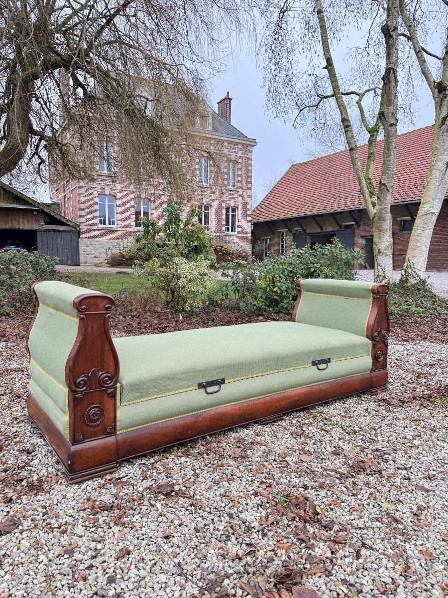 Bench, Daybed Forming A Chest In Mahogany From The 19th-century Restoration Period -photo-2