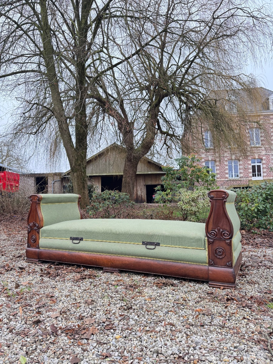 Bench, Daybed Forming A Chest In Mahogany From The 19th-century Restoration Period -photo-3