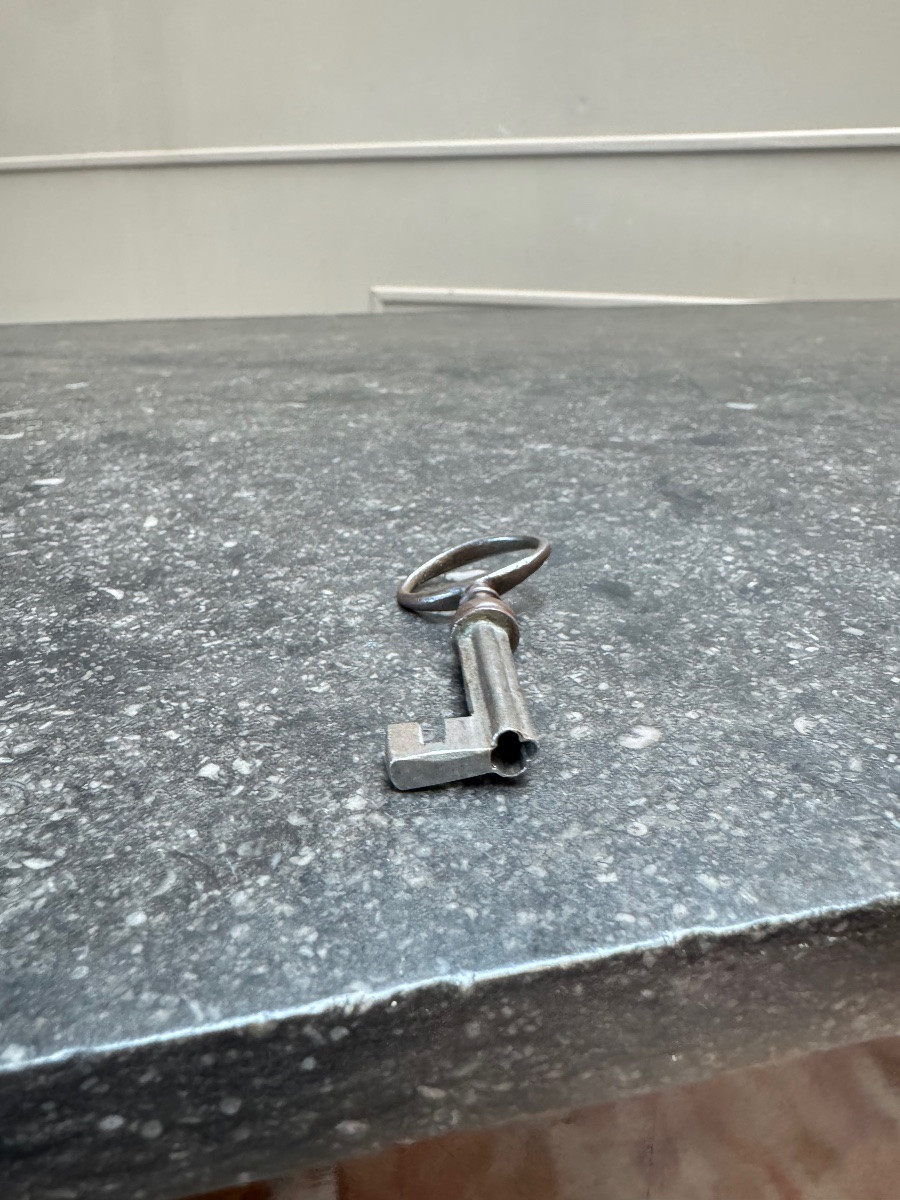 19th Century Empire Period Mahogany Chest Of Drawers -photo-4