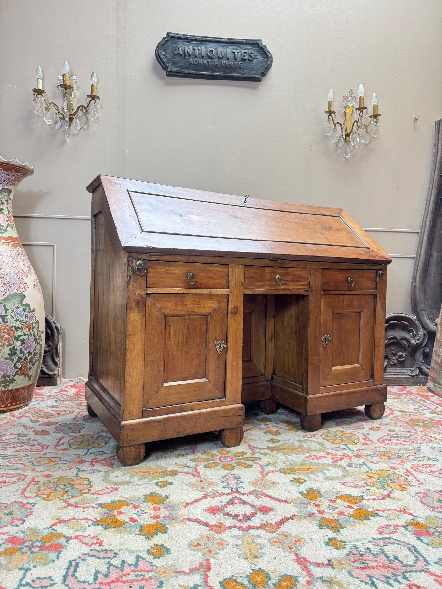 Bureau de pente en noyer d’époque directoire XVIII eme siècle 