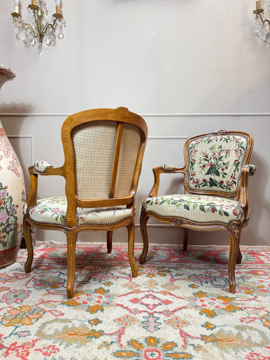 Pair Of Louis XV Style Cabriolet Armchairs In Natural Wood -photo-5