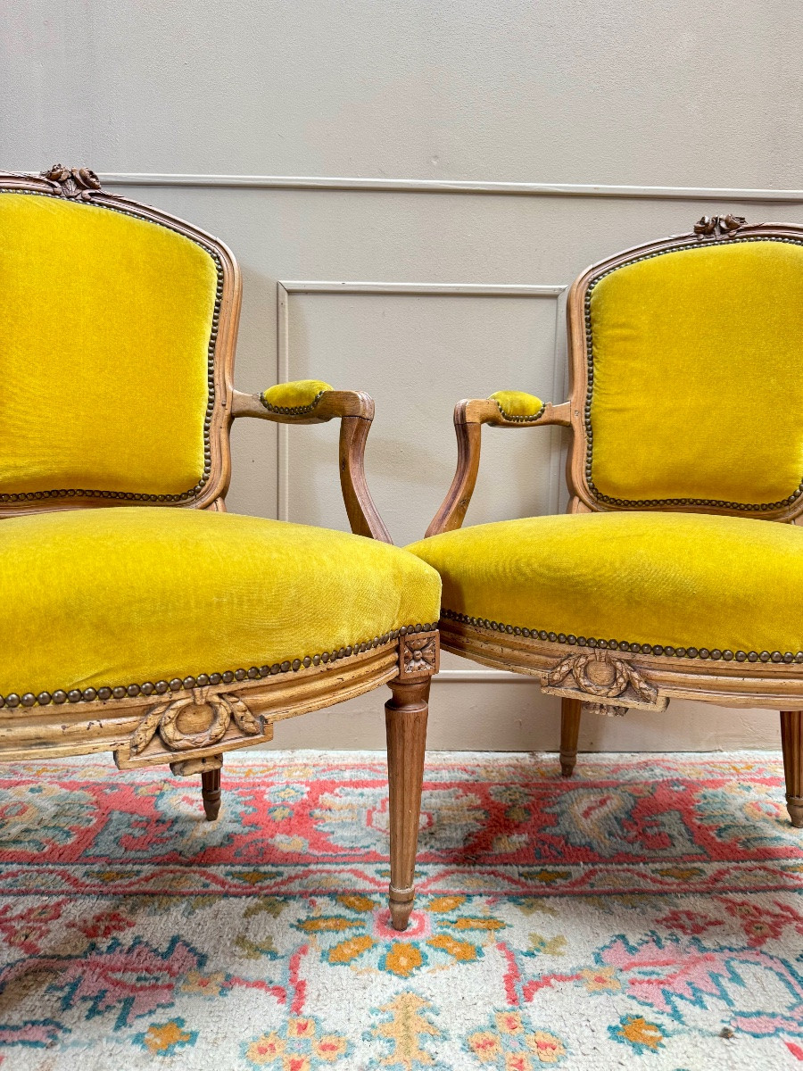 Pair Of Cabriolet Armchairs From The 18th Century Transition Period-photo-1