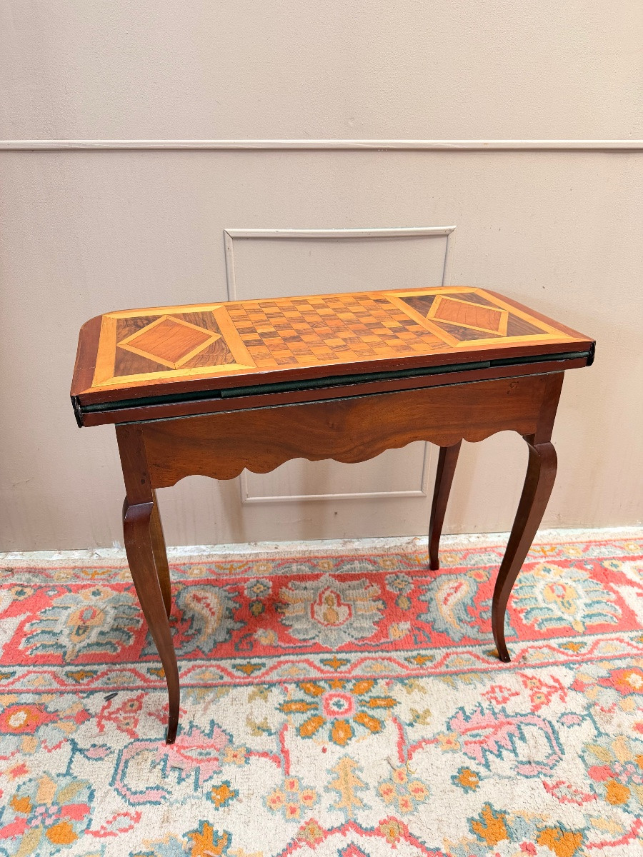 Table à jeux en noyer et bois indigènes d’époque Louis XV XVIII eme siècle -photo-2