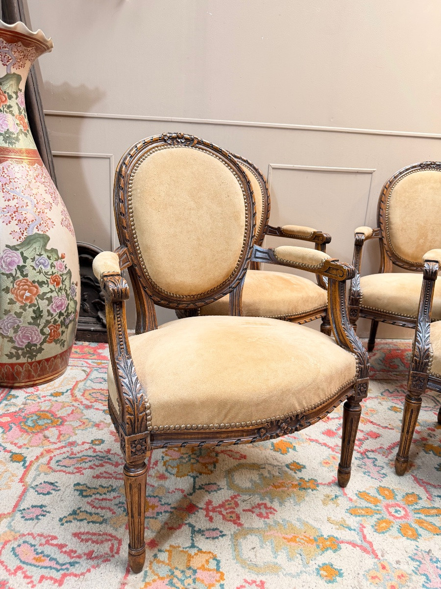 Suite Of Four Louis XVI Style Natural Wood Medallion-back Armchairs-photo-2