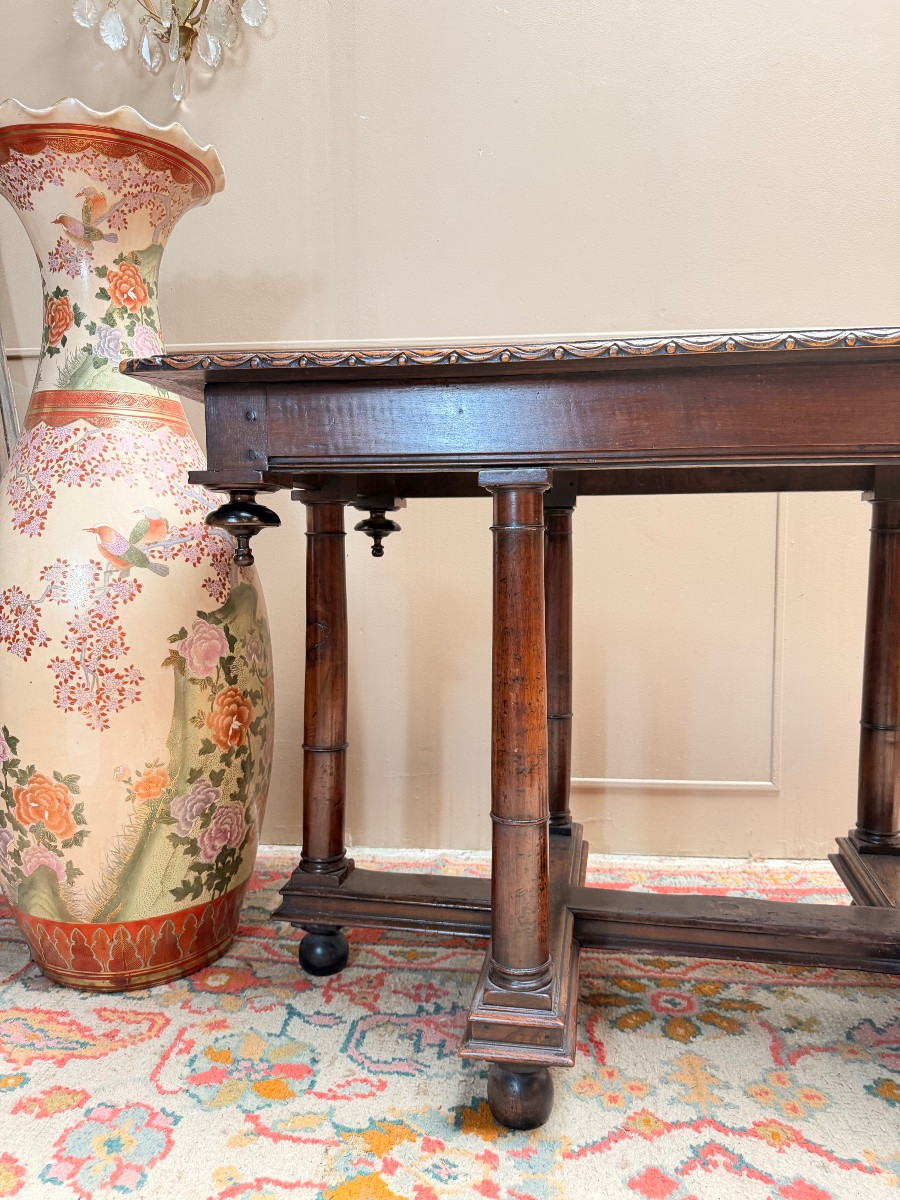 Lorraine Cross Renaissance Table In Walnut 18th Century-photo-7