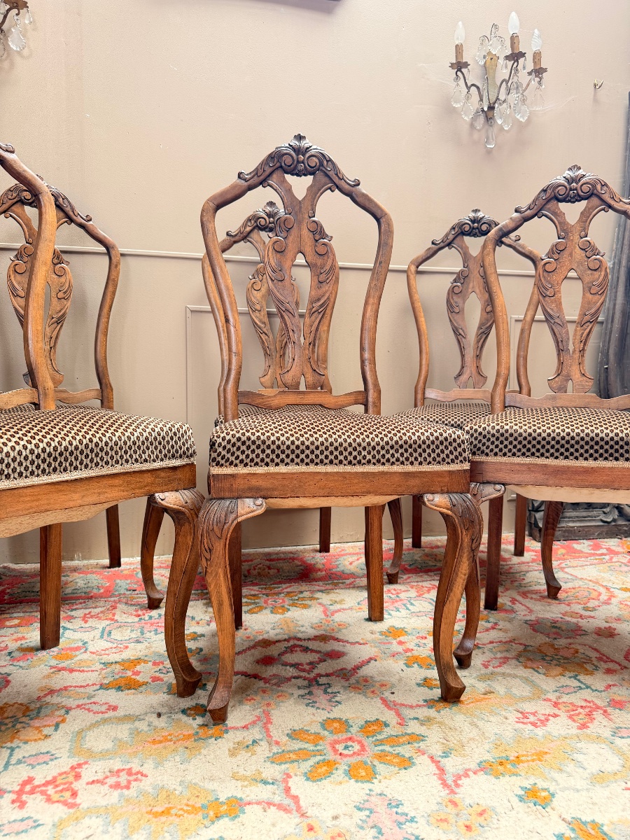 Suite de six chaises en bois naturel de style chippendale XIX eme siècle -photo-1