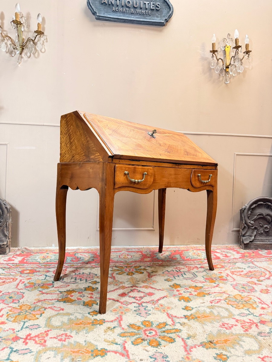 18th-century Louis XV-style Sloping-top Desk In Walnut -photo-3