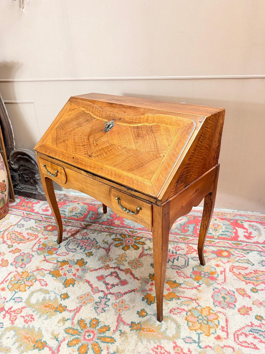 18th-century Louis XV-style Sloping-top Desk In Walnut -photo-4