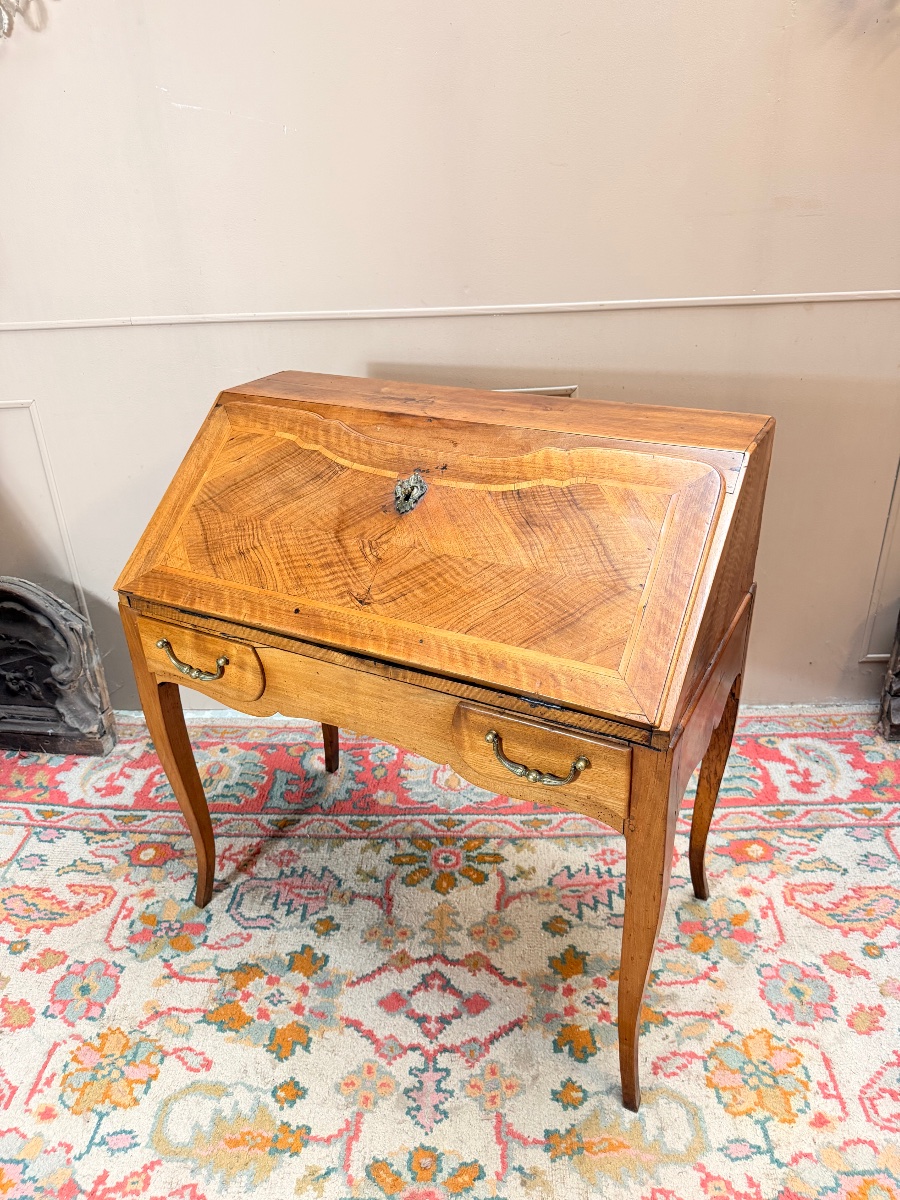 18th-century Louis XV-style Sloping-top Desk In Walnut -photo-4