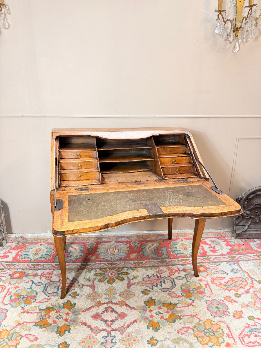 18th-century Louis XV-style Sloping-top Desk In Walnut -photo-5
