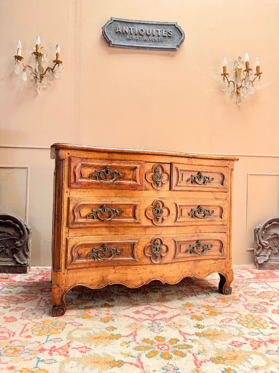 Curved Walnut Chest Of Drawers, Provincial Style, Louis XV Period, 18th Century -photo-3