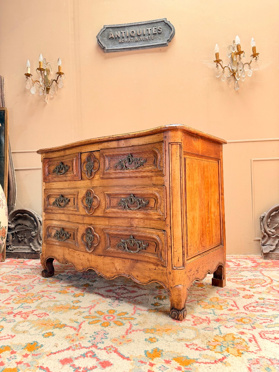 Curved Walnut Chest Of Drawers, Provincial Style, Louis XV Period, 18th Century -photo-8