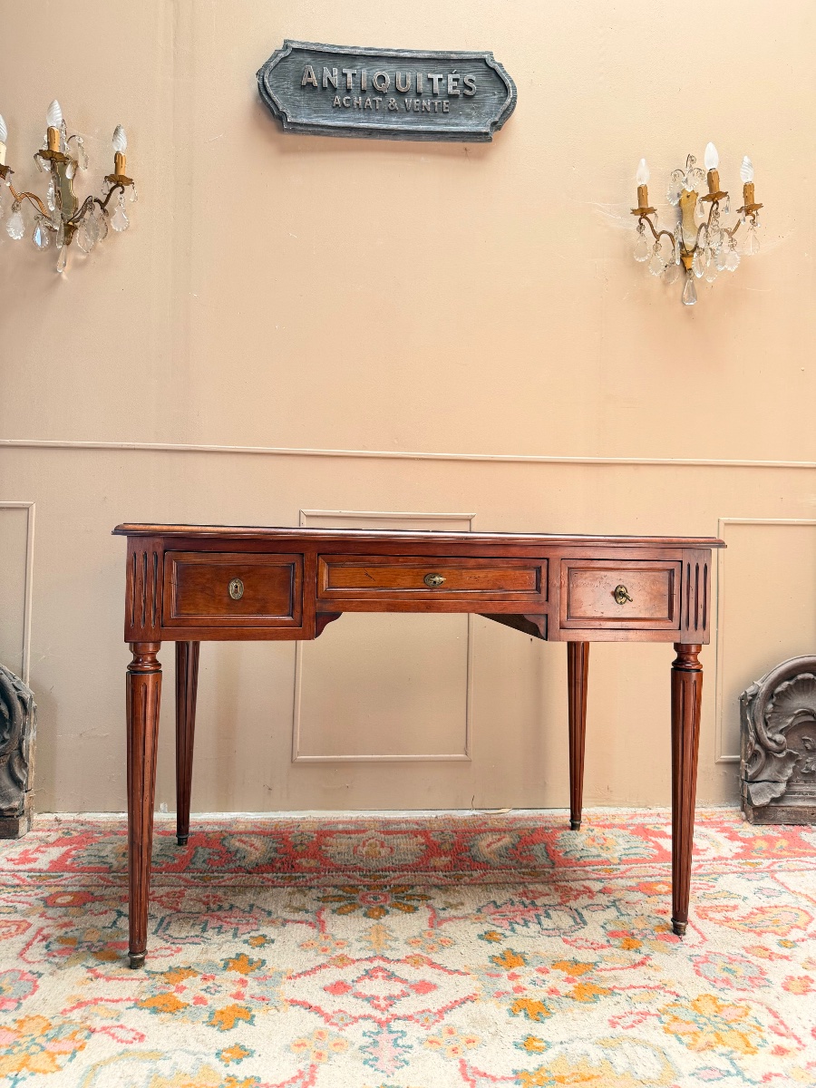 Flat Mahogany Desk In The Louis XVI Style-photo-2