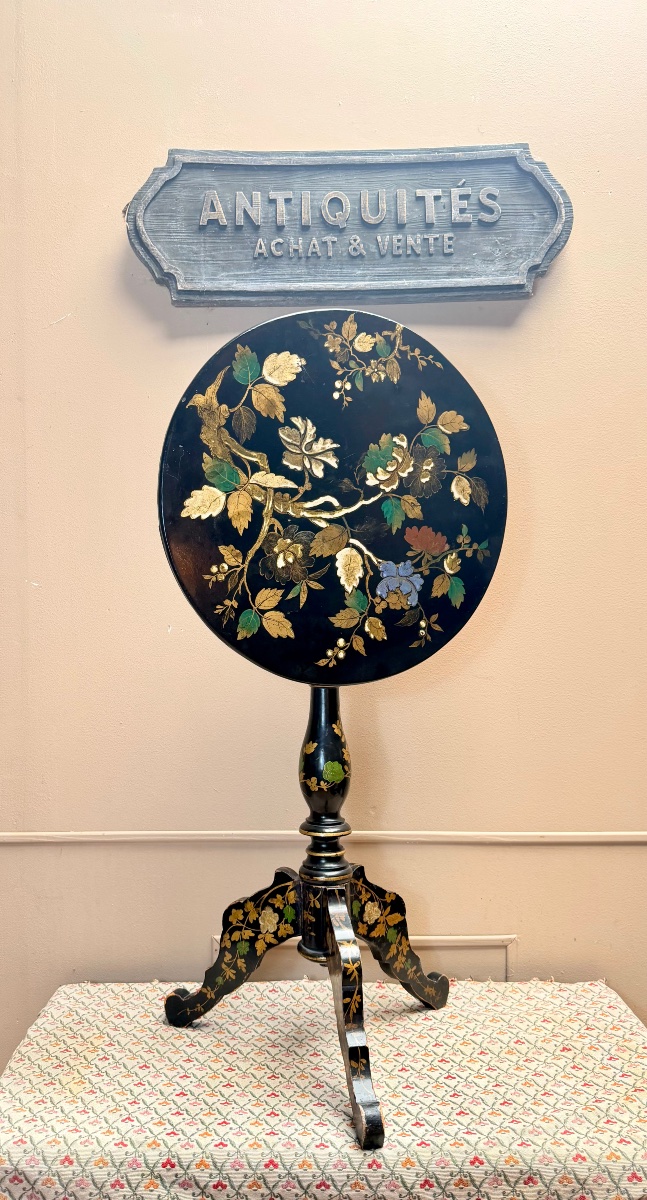 Napoleon III-era Lacquered Wooden Tripod Side Table, 19th Century -photo-2