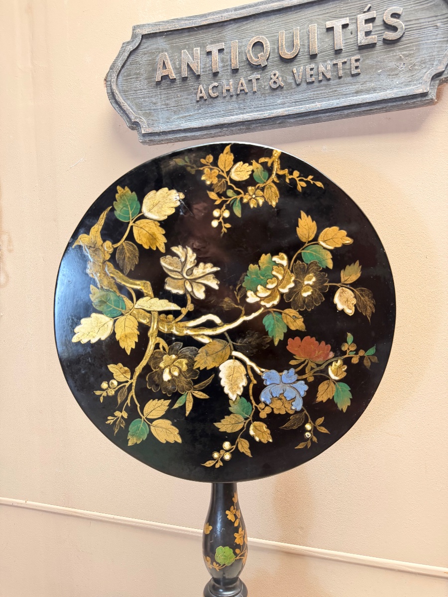 Napoleon III-era Lacquered Wooden Tripod Side Table, 19th Century -photo-3