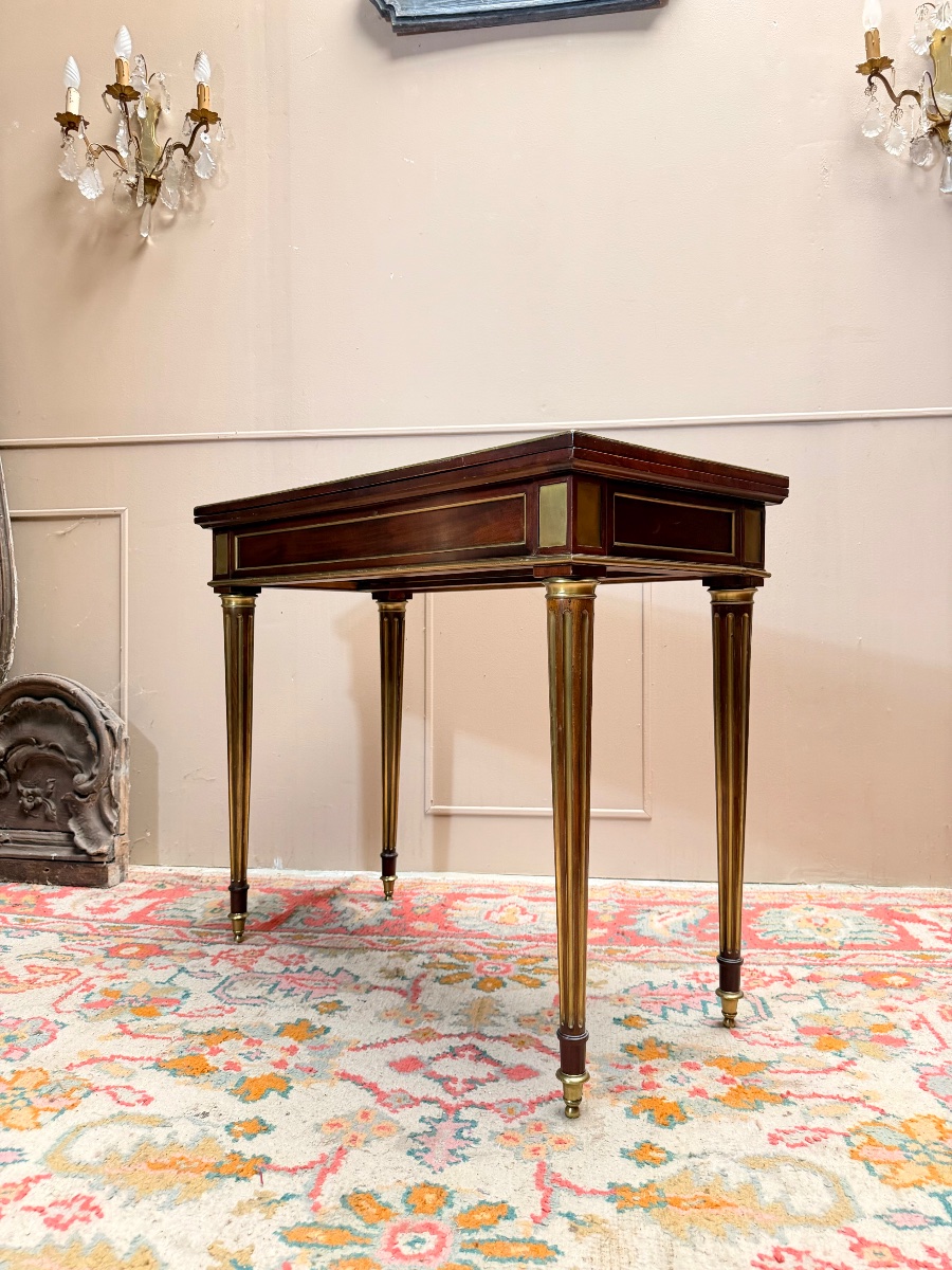 19th-century Louis XVI-style Mahogany Game Table -photo-3