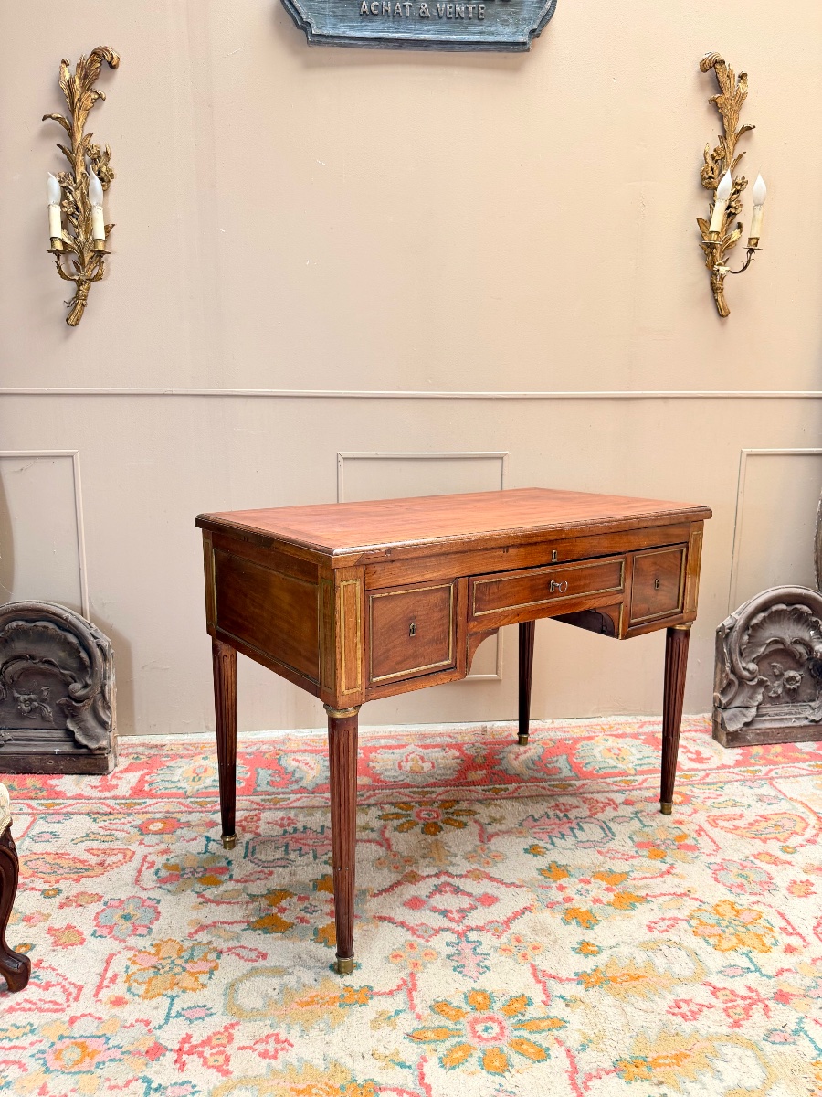 18th-century Louis XVI-style Mahogany Dressing Table -photo-2
