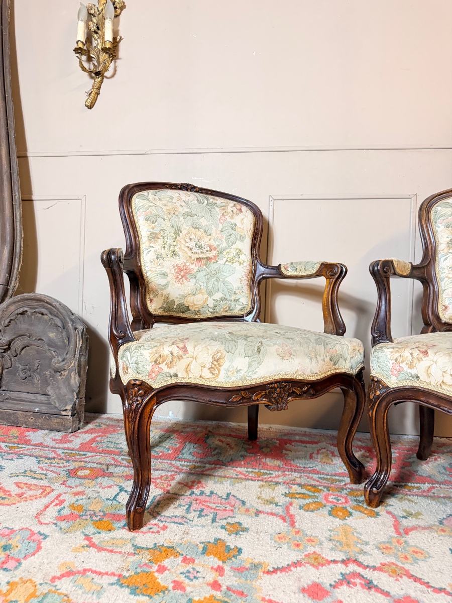 Pair Of 19th-century Louis XV-style Natural Wood Armchairs -photo-4