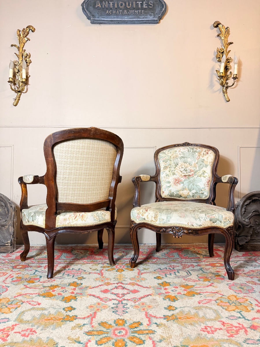 Pair Of 19th-century Louis XV-style Natural Wood Armchairs -photo-6
