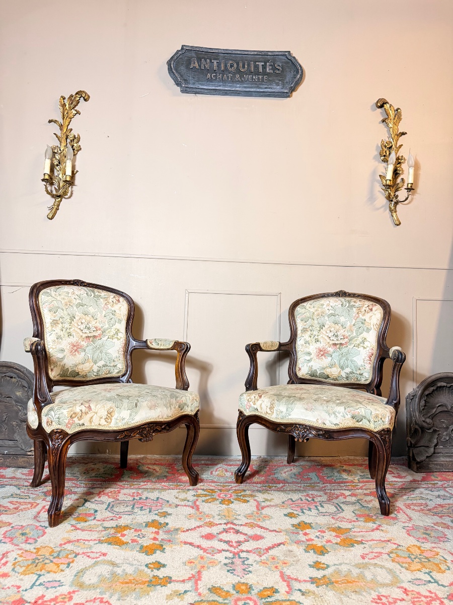 Pair Of 19th-century Louis XV-style Natural Wood Armchairs -photo-7
