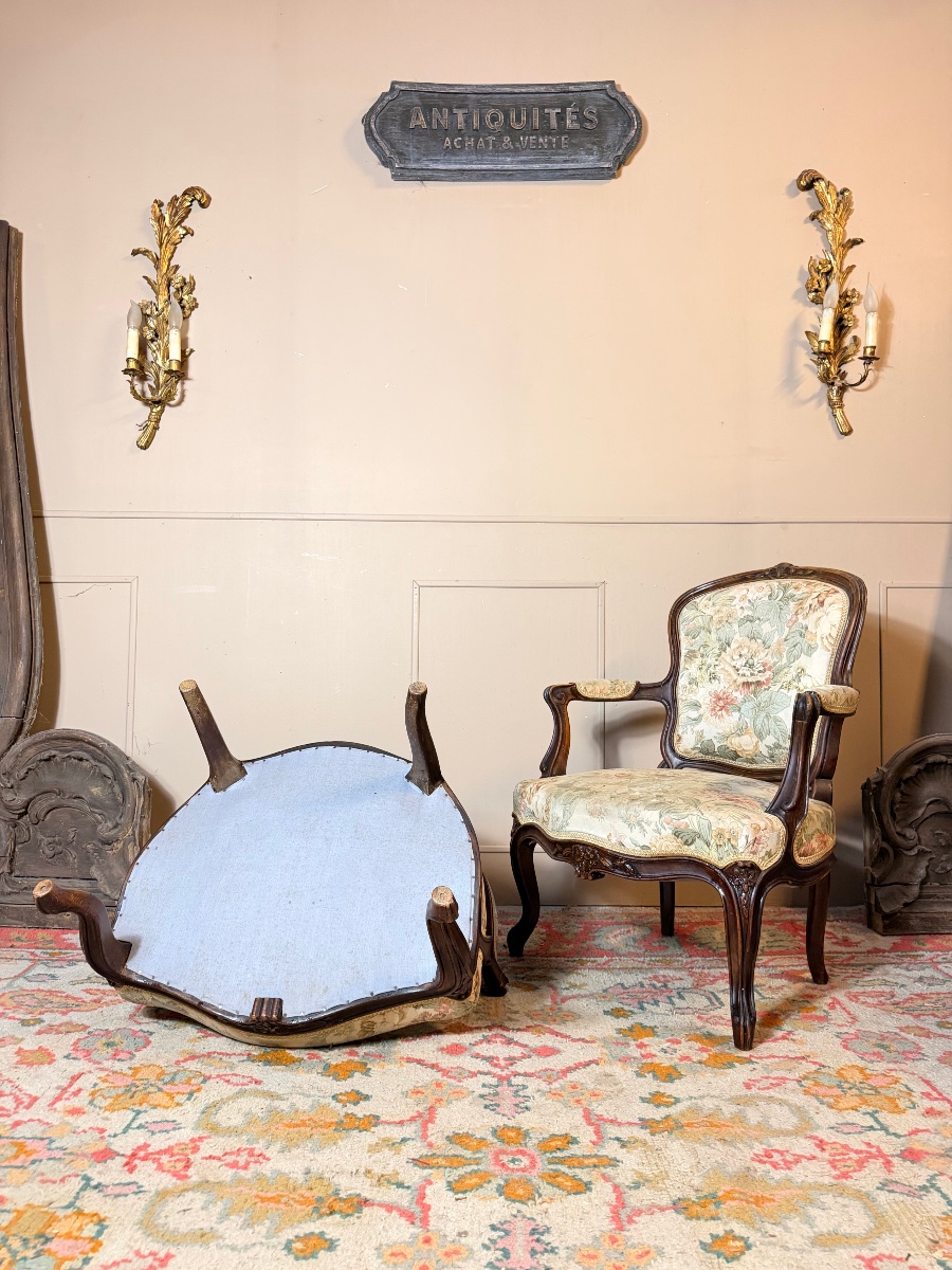 Pair Of 19th-century Louis XV-style Natural Wood Armchairs -photo-8