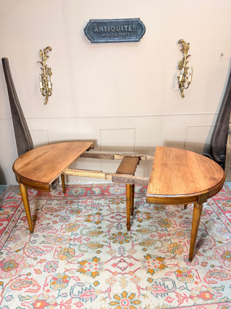 19th-century Louis XVI-style Walnut Dining Table -photo-3