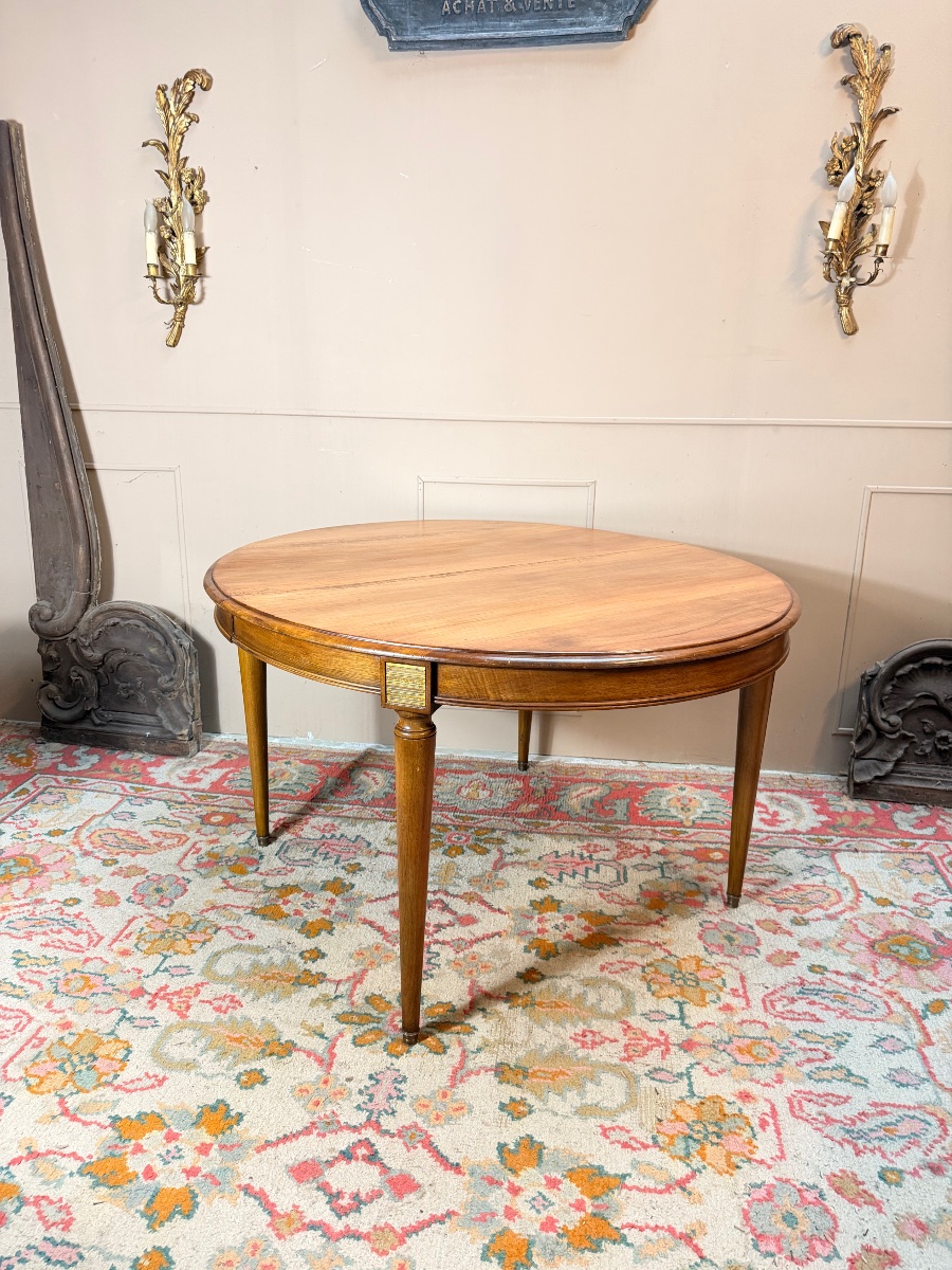 19th-century Louis XVI-style Walnut Dining Table -photo-5