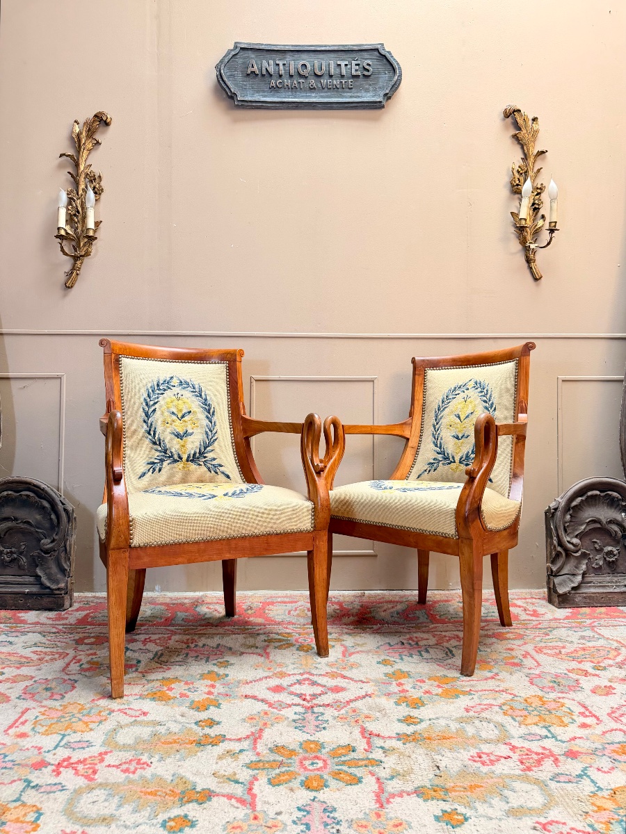 Paire de fauteuils gondole en merisier d’époque Charles X XIX eme siècle 