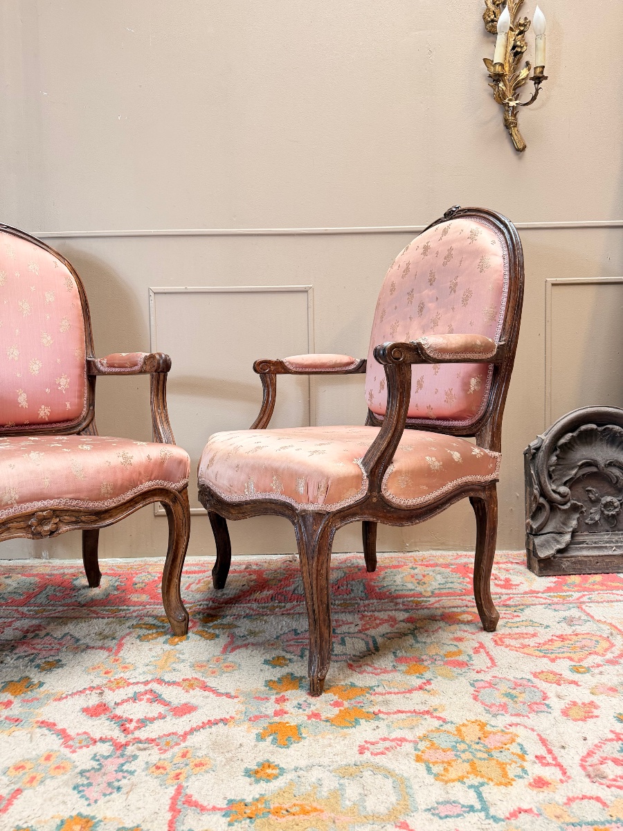 Nadal Jean-rené Pair Of Walnut Armchairs, Louis XV Style, 18th Century -photo-3