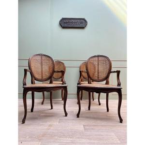 Paire de fauteuils et deux chaises cannées en bois naturel de style Louis XV XIX eme siècle 