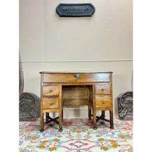 Bureau Mazarin En Noyer Et Chêne D’époque Louis XIV XVIII Eme Siècle 