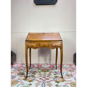 Bureau De Pente En Noyer D’époque Louis XV XVIII Eme Siècle 