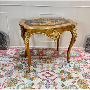 Table De Milieu En Marqueterie De Style Louis XV