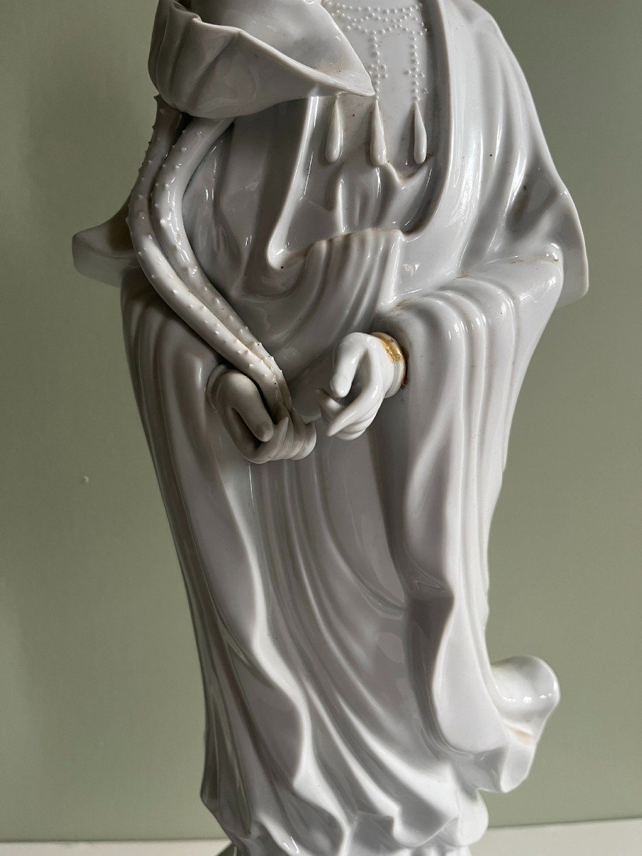 Large Lotus Guanyin In Chinese White Porcelain - Circa 1900-photo-3