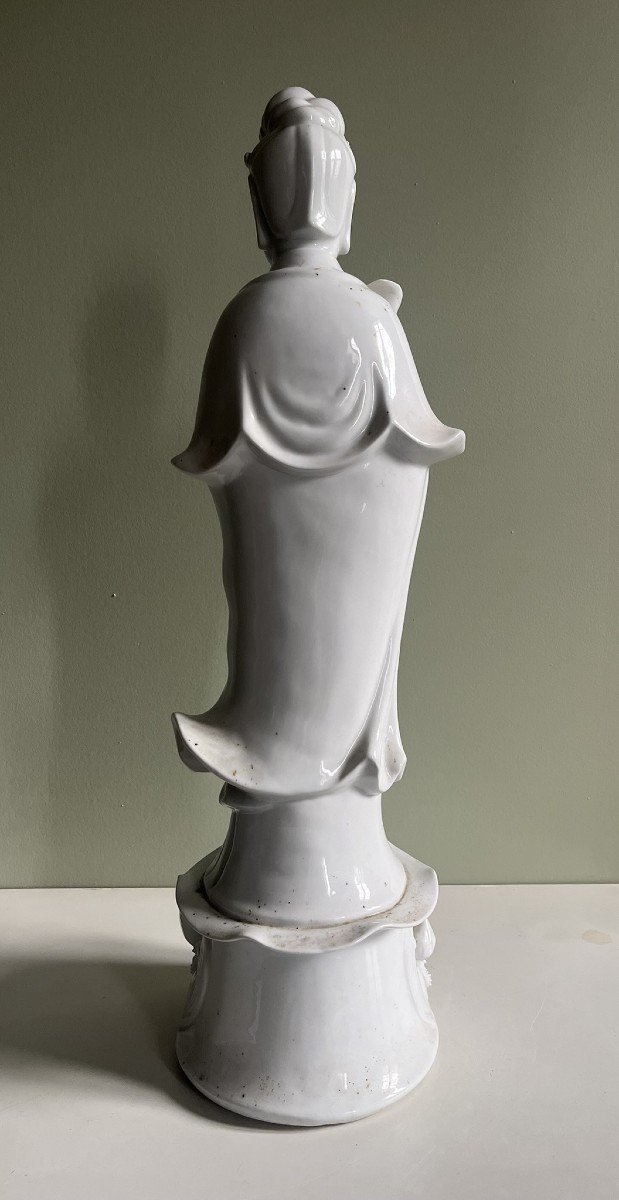 Grande Guanyin au Lotus En Porcelaine Blanc De Chine - Circa 1900-photo-1