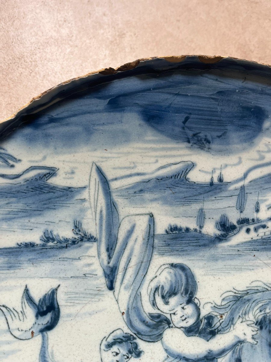 17th Century Savona Earthenware - Dish With Mythological Decor - Putti Riding Seahorse -photo-4