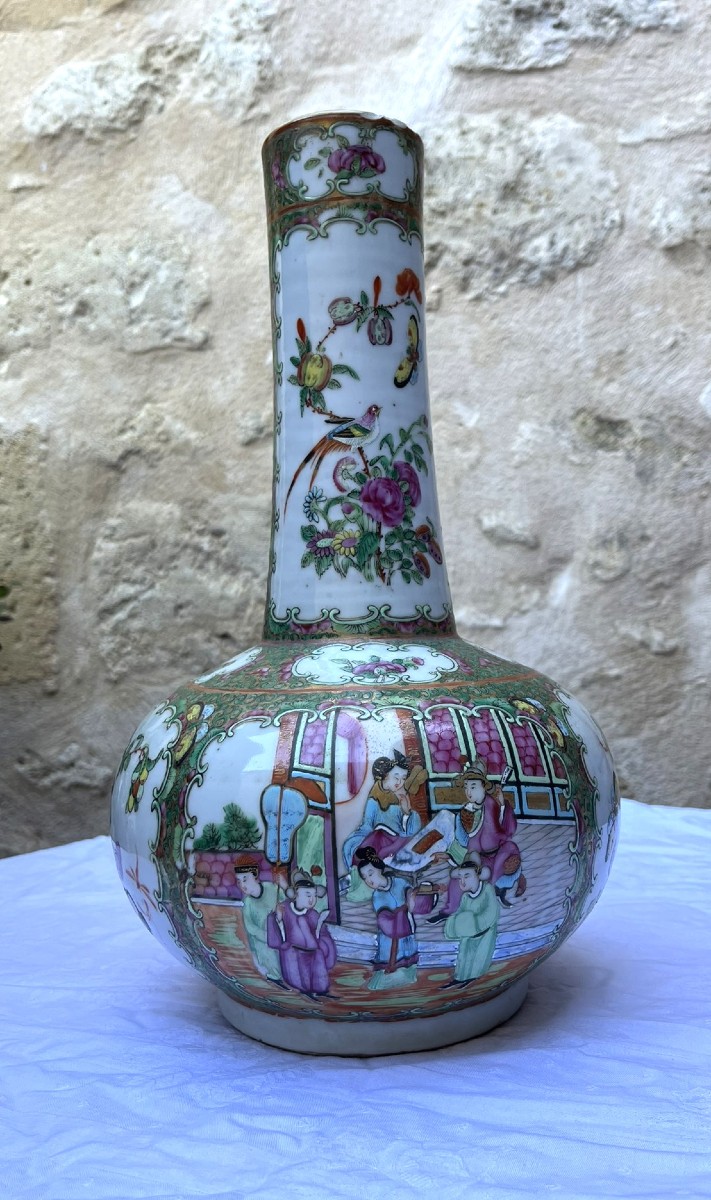 Vase Bouteille Chine Canton Famille Rose XIXème 