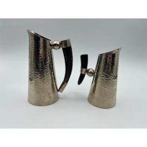 Two Jugs In Hammered Silver Metal - Horn Handles - 20th Century