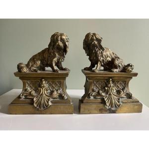 Paire De Chenets En Bronze Doré - Chien - Circa 1800