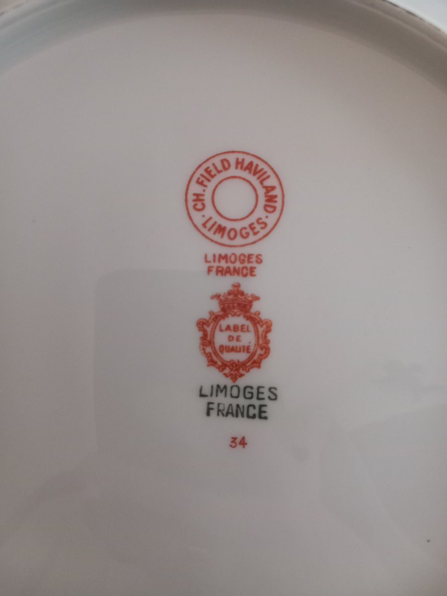 Quatre assiettes en porcelaine de Limoges haviland à guirlandes de fleurs et de rubans-photo-4
