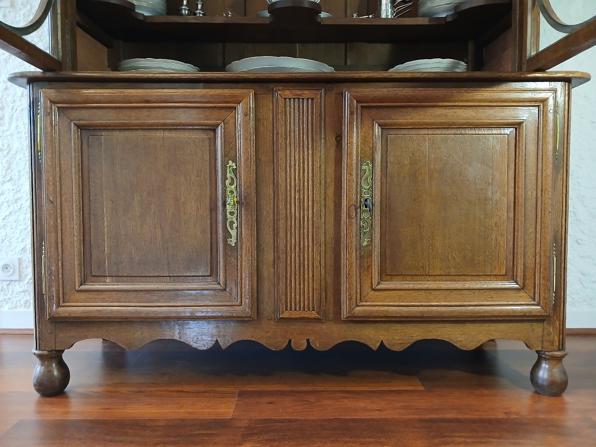 Oak Glass-fronted Sideboard-photo-2