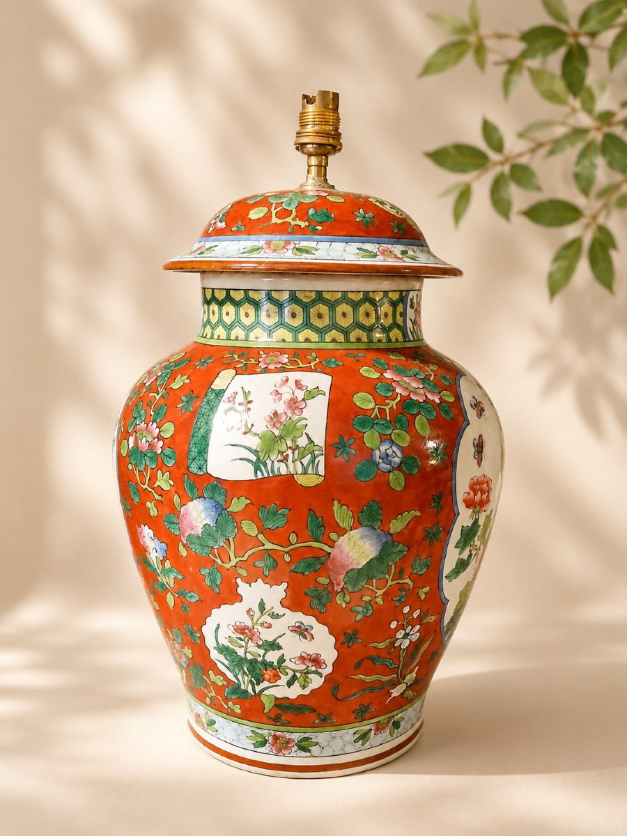 Potiche en porcelaine polychrome montée en lampe – Décor d’oiseau et de fleurs – XXe siècle-photo-3