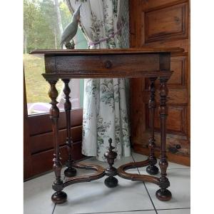 Table d'appoint de style Louis XIII