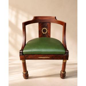 fauteuil de bureau de style Empire en placage d'acajou – Assise en cuir vert